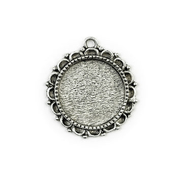 Ornate Pendant Circle - Antique Silver